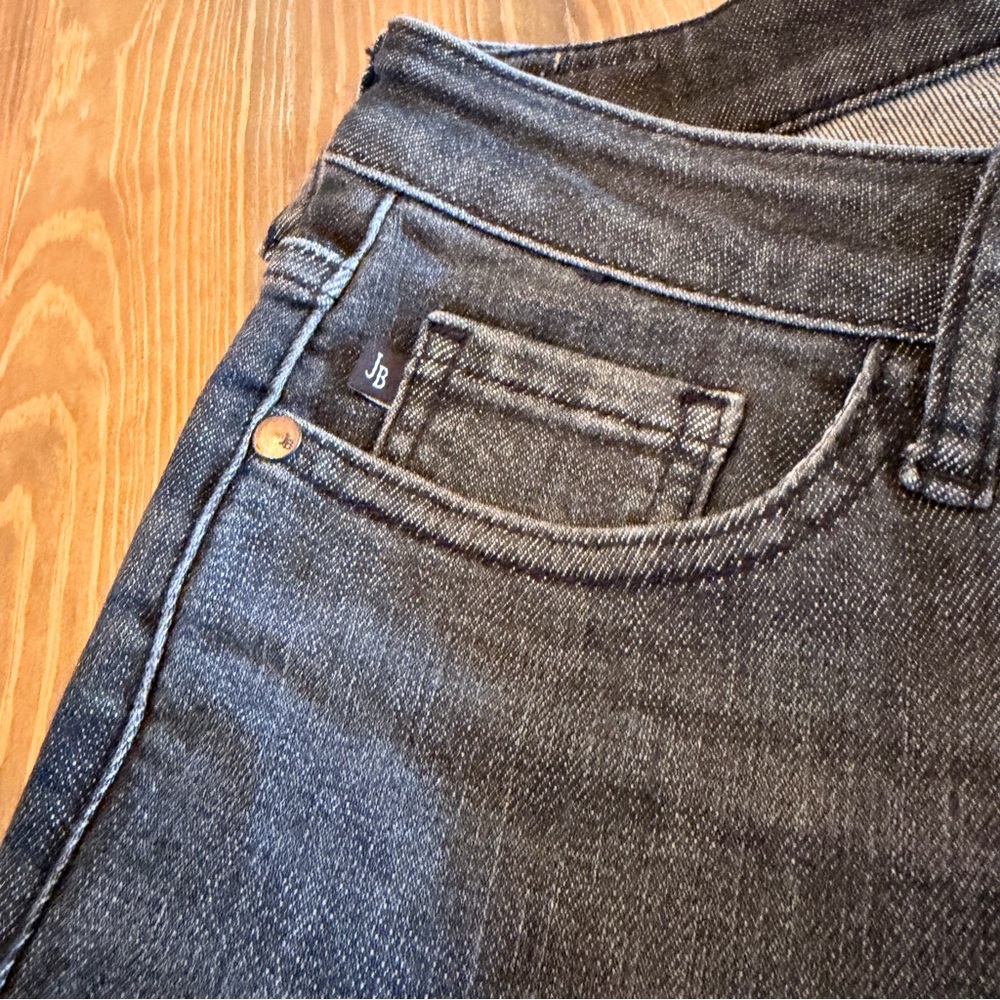 Judy Blue Skinny Fit Faded Black Jeans - Picture 3 of 6